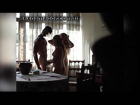 ❤️ Teman seks mengundang pria raksasa dan threesome bersamanya ️❌ Porno di porno id.pornodil.ru